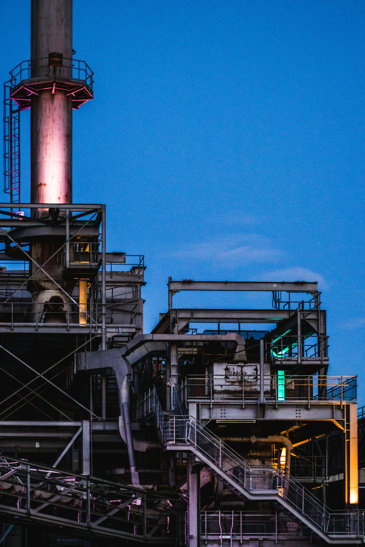 Photography of black metal industrial factory.